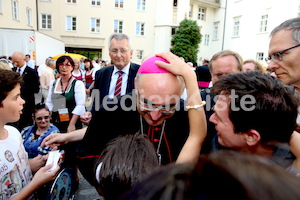 Bischofsweihe_Agape_18_bis_19_Uhr_Sonntagsblatt IMG_2580