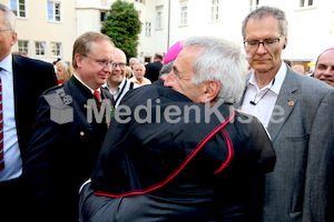 Bischofsweihe_Agape_18_bis_19_Uhr_Sonntagsblatt IMG_2591