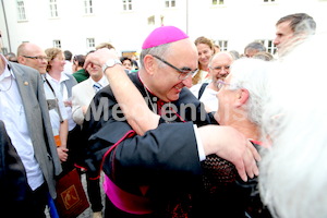 Bischofsweihe_Agape_18_bis_19_Uhr_Sonntagsblatt IMG_2605