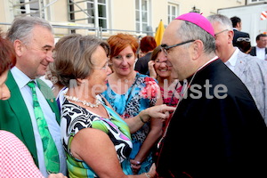 Bischofsweihe_Agape_18_bis_19_Uhr_Sonntagsblatt IMG_2673