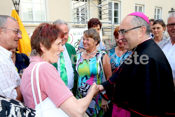 Bischofsweihe_Agape_18_bis_19_Uhr_Sonntagsblatt IMG_2679