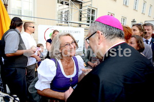 Bischofsweihe_Agape_18_bis_19_Uhr_Sonntagsblatt IMG_2683