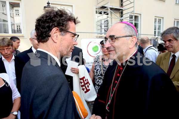 Bischofsweihe_Agape_18_bis_19_Uhr_Sonntagsblatt IMG_2702