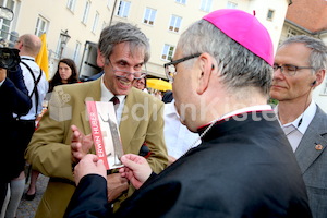 Bischofsweihe_Agape_18_bis_19_Uhr_Sonntagsblatt IMG_2708
