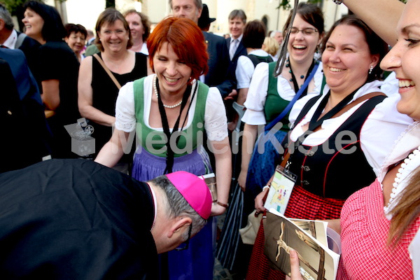 Bischofsweihe_Agape_18_bis_19_Uhr_Sonntagsblatt IMG_2724