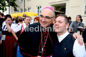 Bischofsweihe_Agape_18_bis_19_Uhr_Sonntagsblatt IMG_2739