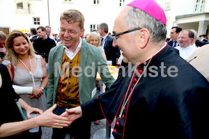 Bischofsweihe_Agape_18_bis_19_Uhr_Sonntagsblatt IMG_2779