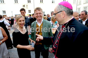 Bischofsweihe_Agape_18_bis_19_Uhr_Sonntagsblatt IMG_2782