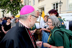 Bischofsweihe_Agape_18_bis_19_Uhr_Sonntagsblatt IMG_2797