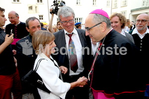 Bischofsweihe_Agape_18_bis_19_Uhr_Sonntagsblatt IMG_2804