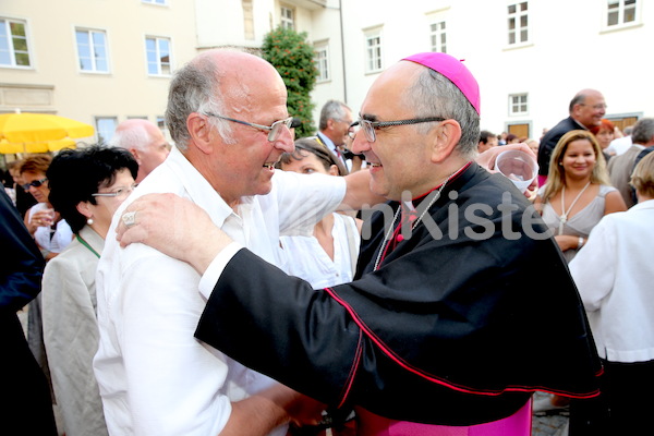 Bischofsweihe_Agape_18_bis_19_Uhr_Sonntagsblatt IMG_2813
