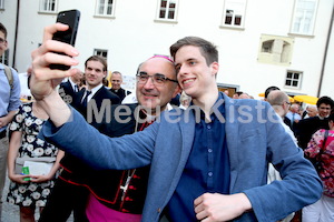 Bischofsweihe_Agape_ab 19 Uhr_Sonntagsblatt IMG_3030