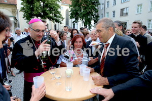 Bischofsweihe_Agape_ab 19 Uhr_Sonntagsblatt IMG_3089