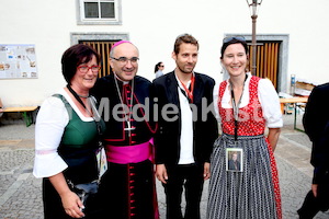 Bischofsweihe_Agape_ab 19 Uhr_Sonntagsblatt IMG_3136