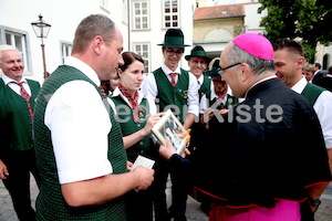 Bischofsweihe_Agape_ab 19 Uhr_Sonntagsblatt IMG_3163