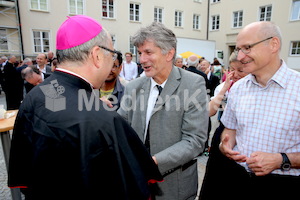 Bischofsweihe_Agape_ab 19 Uhr_Sonntagsblatt IMG_3203