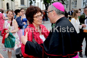 Bischofsweihe_Agape_ab 19 Uhr_Sonntagsblatt IMG_3220