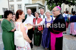 Bischofsweihe_Agape_ab 19 Uhr_Sonntagsblatt IMG_3224