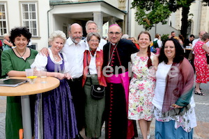 Bischofsweihe_Agape_ab 19 Uhr_Sonntagsblatt IMG_3233