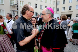 Bischofsweihe_Agape_ab 19 Uhr_Sonntagsblatt IMG_3243