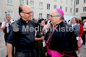 Bischofsweihe_Agape_ab 19 Uhr_Sonntagsblatt IMG_3245