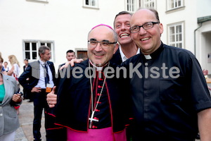 Bischofsweihe_Agape_ab 19 Uhr_Sonntagsblatt IMG_3246