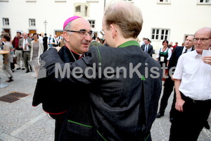 Bischofsweihe_Agape_ab 19 Uhr_Sonntagsblatt IMG_3268