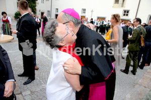 Bischofsweihe_Agape_ab 19 Uhr_Sonntagsblatt IMG_3272