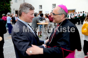 Bischofsweihe_Agape_ab 19 Uhr_Sonntagsblatt IMG_3279