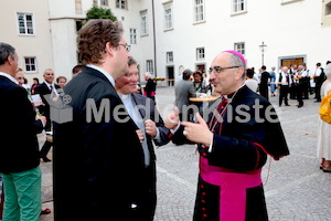 Bischofsweihe_Agape_ab 19 Uhr_Sonntagsblatt IMG_3281