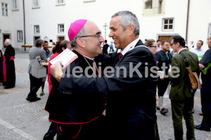 Bischofsweihe_Agape_ab 19 Uhr_Sonntagsblatt IMG_3285