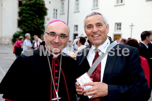 Bischofsweihe_Agape_ab 19 Uhr_Sonntagsblatt IMG_3298