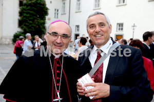 Bischofsweihe_Agape_ab 19 Uhr_Sonntagsblatt IMG_3299
