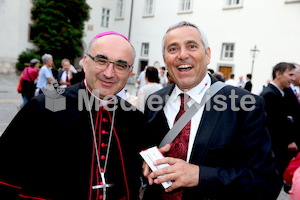 Bischofsweihe_Agape_ab 19 Uhr_Sonntagsblatt IMG_3301