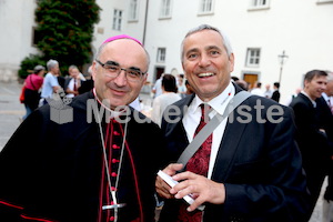 Bischofsweihe_Agape_ab 19 Uhr_Sonntagsblatt IMG_3302