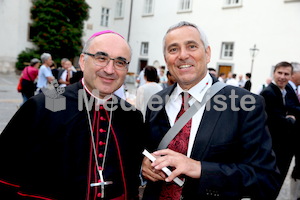 Bischofsweihe_Agape_ab 19 Uhr_Sonntagsblatt IMG_3303