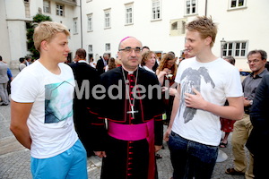 Bischofsweihe_Agape_ab 19 Uhr_Sonntagsblatt IMG_3353