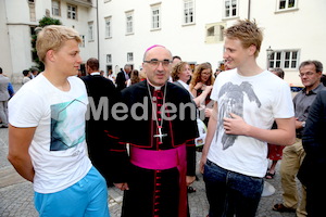 Bischofsweihe_Agape_ab 19 Uhr_Sonntagsblatt IMG_3354