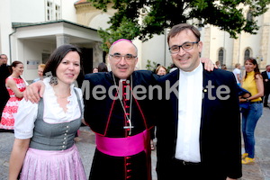 Bischofsweihe_Agape_ab 19 Uhr_Sonntagsblatt IMG_3357