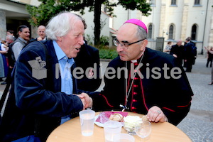 Bischofsweihe_Agape_ab 19 Uhr_Sonntagsblatt IMG_3396