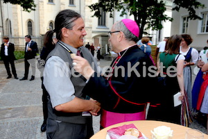 Bischofsweihe_Agape_ab 19 Uhr_Sonntagsblatt IMG_3397