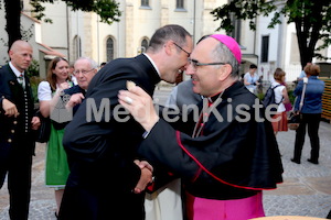 Bischofsweihe_Agape_ab 19 Uhr_Sonntagsblatt IMG_3399
