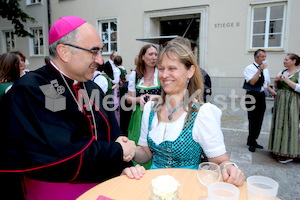 Bischofsweihe_Agape_ab 19 Uhr_Sonntagsblatt IMG_3401