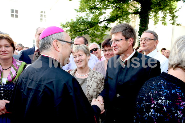 Bischofsweihe_Agape_Sonntagsblatt IMG_2361