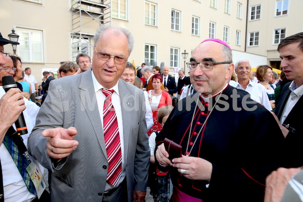 Bischofsweihe_Agape_Sonntagsblatt IMG_2552