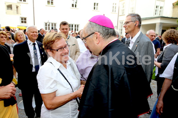 Bischofsweihe_Agape_Sonntagsblatt IMG_2775