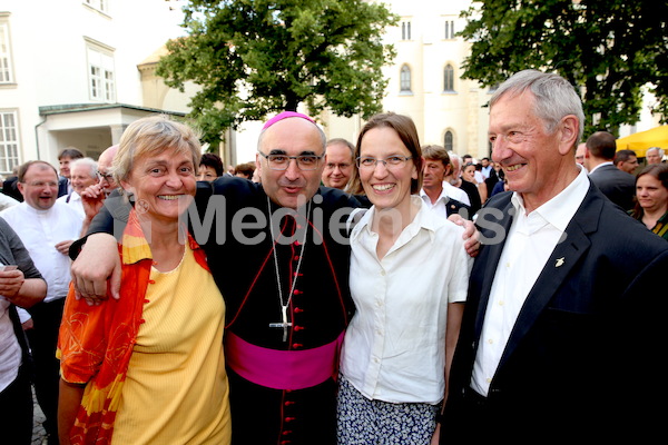 Bischofsweihe_Agape_Sonntagsblatt IMG_2791
