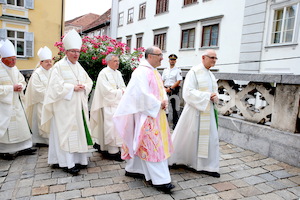 Bischofsweihe_Eintreffen_Einzug IMG_1293