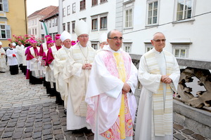 Bischofsweihe_Eintreffen_Einzug IMG_1313