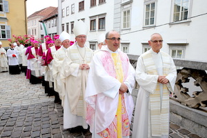 Bischofsweihe_Eintreffen_Einzug IMG_1314